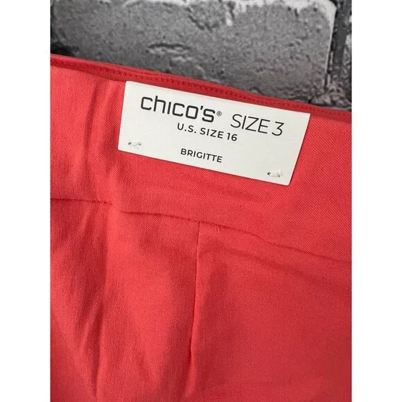 NWT Chico's Size 3 US 16  So Slimming Brigitte Coral Eyelet Scalloped  Skort - Picture 7 of 9